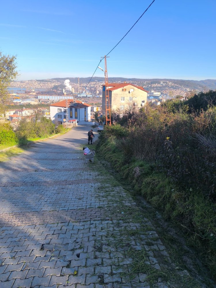 BELDEMİZ GENELİNDE TEMİZLİK ÇALIŞMALARIMIZ ARALIKSIZ OLARAK DEVAM EDİYOR...