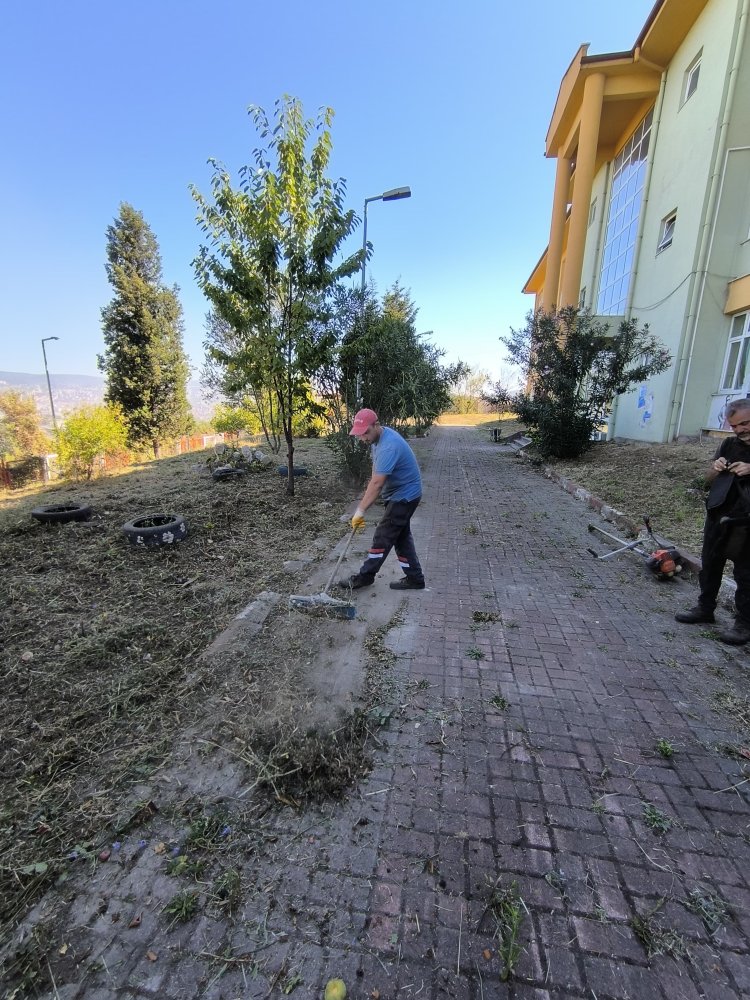 BELDEMİZ OKULLARINDA TEMİZLİK ÇALIŞMALARI TAMAMLANDI