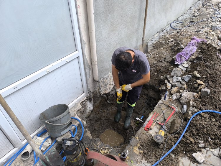 SAZLIK CADDESİ’NDE BAKIM-ONARIM ÇALIŞMASI NEDENİYLE SU KESİNTİSİ YAŞANMAKTADIR