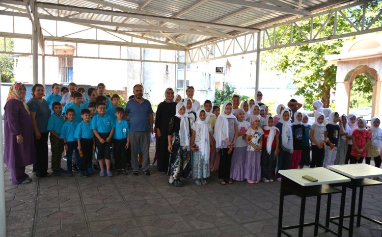 KUR'AN KURSU ÖĞRENCİLERİNE ANLAMLI ZİYARET VE HEDİYELER!