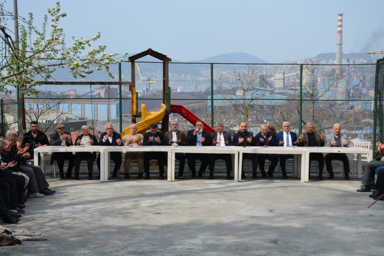 BELDE MEZARLIĞINDA AREFE GÜNÜ MÜNASEBETİYLE KURAN-I KERİM OKUTULDU