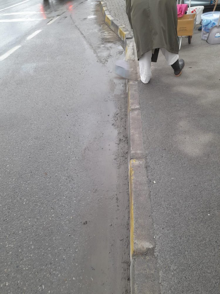 BELDEMİZDE TEMİZLİK ÇALIŞMALARIMIZ ARALIKSIZ OLARAK DEVAM EDİYOR...