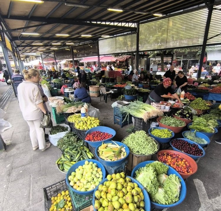 Kdz. Ereğli Kapalı Pazaryeri’nde Esnaf ve Hemşehrilerimizle Bir Aradayız