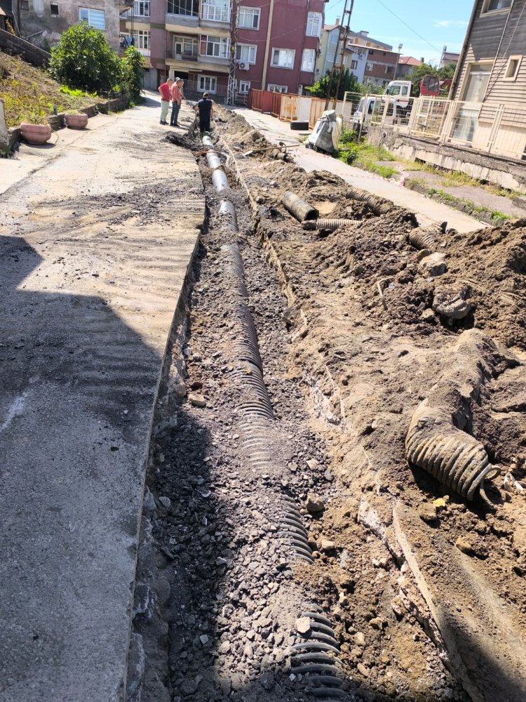 ÖRENCİK MAHALLESİNDE ALTYAPI ÇALIŞMALARI SÜRÜYOR