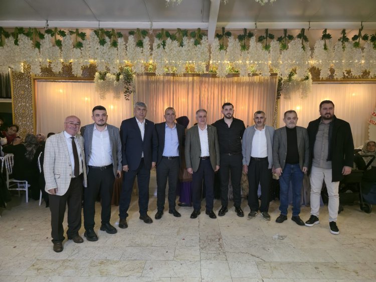 BİR ÖMÜR BOYU MUTLULUKLAR DİLERİZ...