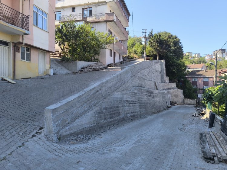 KORUİÇİ SOKAĞIN 35 YILLIK SORUNU TARİH OLUYOR!
