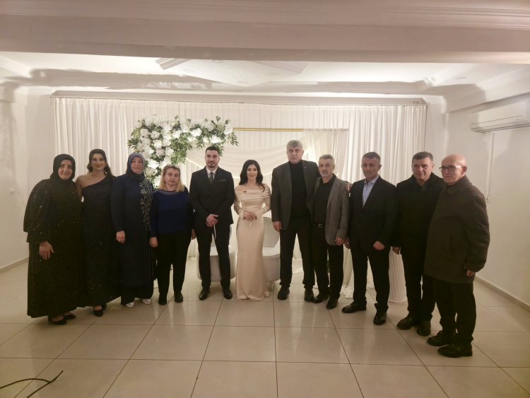 GENÇ ÇİFTİMİZE BİR ÖMÜR BOYU MUTLULUKLAR DİLERİZ...