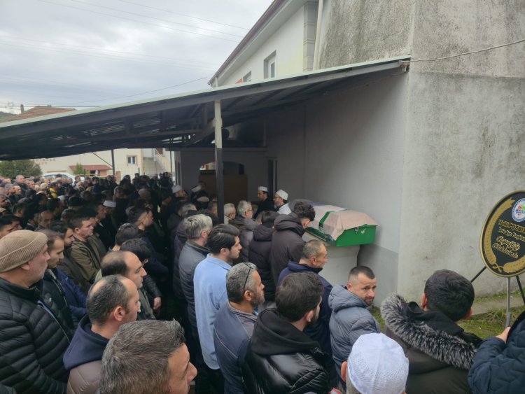 Cenaze Merasimine Katılım Sağladık...