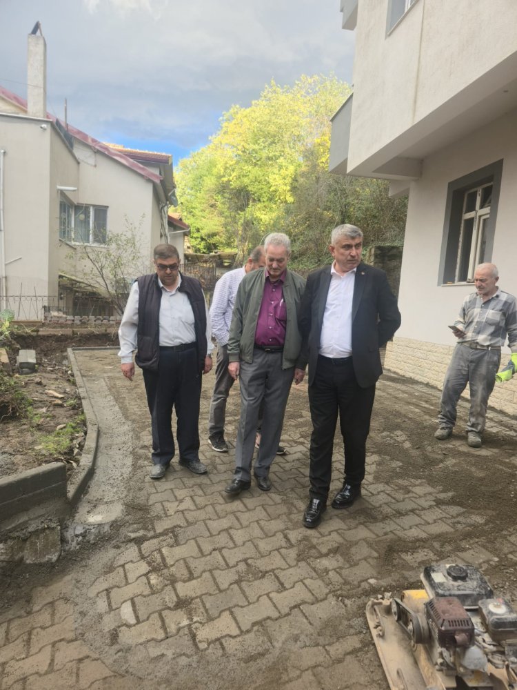 BELEDİYE BAŞKANIMIZ SADIK RECEP KARA SAHADA İNCELEMELERDE BULUNDU