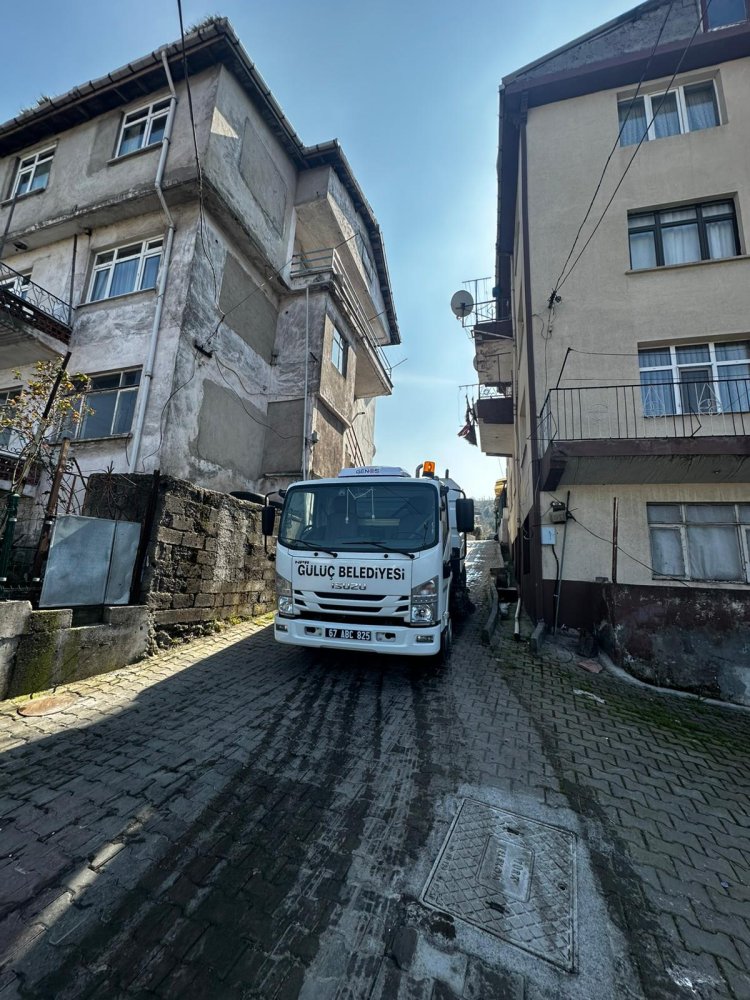 BELDEMİZDE TEMİZLİK ÇALIŞMALARI ARALIKSIZ OLARAK DEVAM EDİYOR...