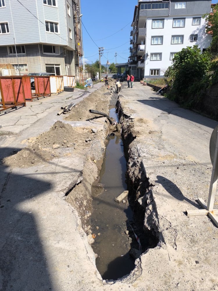ÖRENCİK MAHALLESİNDE ALTYAPI ÇALIŞMALARI SÜRÜYOR