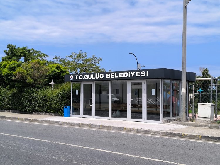 GÜLÜÇ'TE AKILLI DURAKLARDA TEMİZLİK ZAMANI!