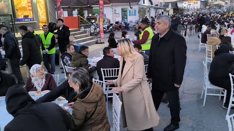 GÜLÜÇ BELEDİYEMİZİN DÜZENLEDİĞİ İFTAR PROGRAMI YOĞUN KATILIMLA GERÇEKLEŞTİ