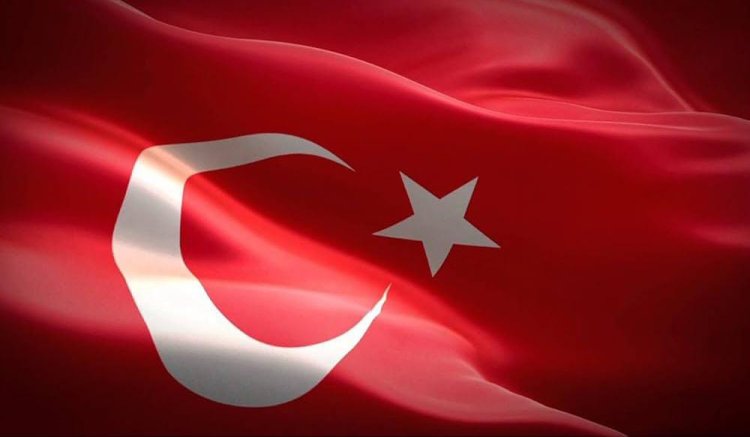 TÜRK BAYRAĞIMIZA YAPILAN MENFUR SALDIRIYI KINIYORUM...