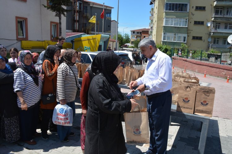 ATA TOHUMU FİDELERİ HEMŞEHRİLERİMİZLE BULUŞTU