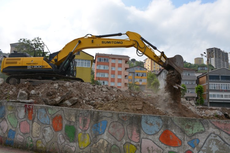 GÜLÜÇ VESİLE DİKMEN İLKOKULU İNŞAATINDA ÇALIŞMALAR SON HIZ DEVAM EDİYOR...