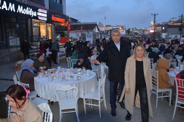 GÜLÜÇ BELEDİYEMİZİN DÜZENLEDİĞİ İFTAR PROGRAMI YOĞUN KATILIMLA GERÇEKLEŞTİ