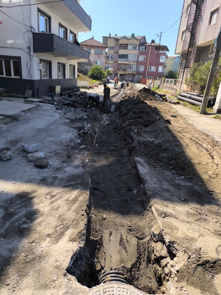 ÖRENCİK MAHALLESİNDE ALTYAPI ÇALIŞMALARI SÜRÜYOR