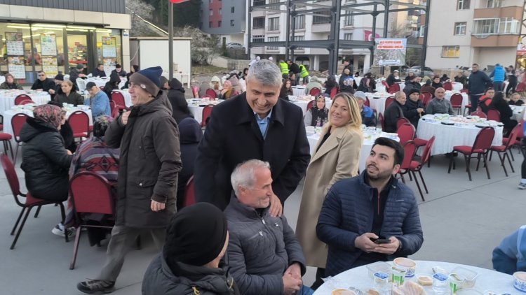 GÜLÜÇ BELEDİYEMİZİN DÜZENLEDİĞİ İFTAR PROGRAMI YOĞUN KATILIMLA GERÇEKLEŞTİ