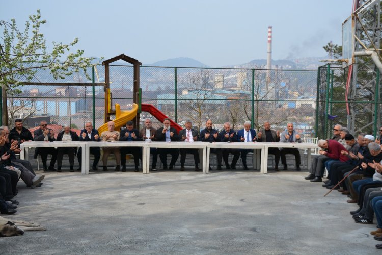 BELDE MEZARLIĞINDA AREFE GÜNÜ MÜNASEBETİYLE KURAN-I KERİM OKUTULDU