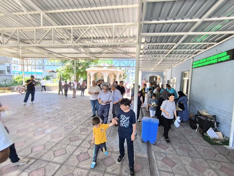 AŞURE GÜNÜ BİRLİK VE BERABERLİĞİMİZİ PEKİŞTİRDİ