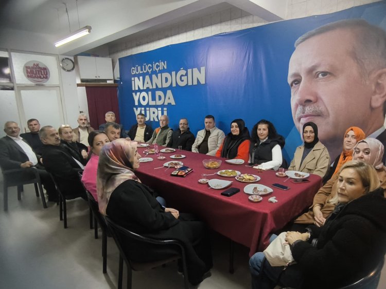 AK PARTİ GÜLÜÇ TEŞKİLATINDAN ANLAMLI KUTLAMA