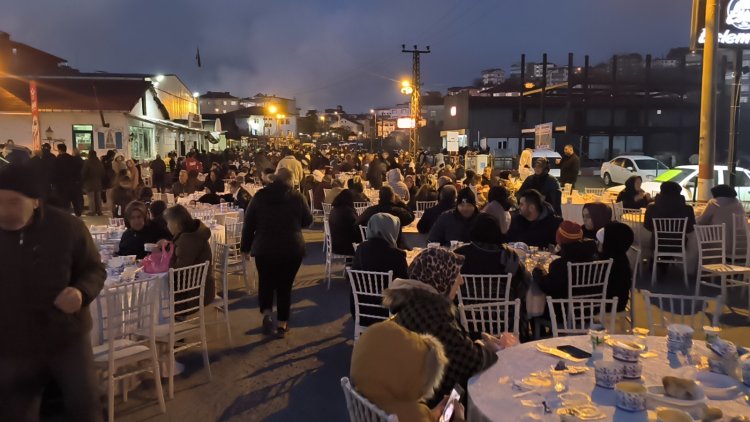 GÜLÜÇ BELEDİYEMİZİN DÜZENLEDİĞİ İFTAR PROGRAMI YOĞUN KATILIMLA GERÇEKLEŞTİ