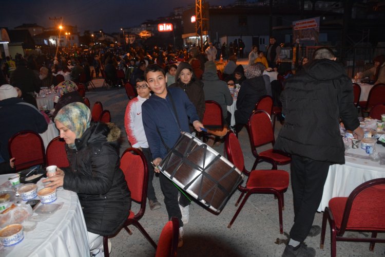 GÜLÜÇ BELEDİYEMİZİN DÜZENLEDİĞİ İFTAR PROGRAMI YOĞUN KATILIMLA GERÇEKLEŞTİ
