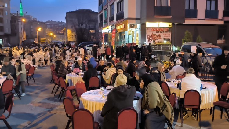 GÜLÜÇ BELEDİYEMİZİN DÜZENLEDİĞİ İFTAR PROGRAMI YOĞUN KATILIMLA GERÇEKLEŞTİ