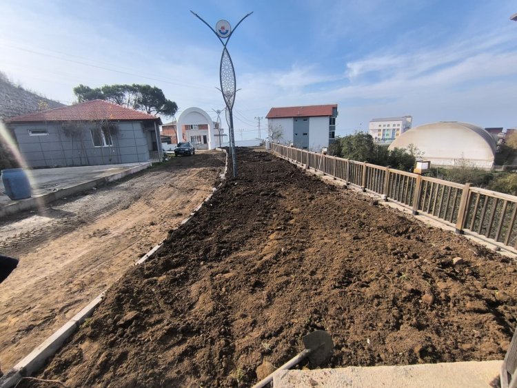 GÜLÜÇ BELEDİYESİ MİLLET BAHÇESİNDE ÇALIŞMALAR TÜM HIZIYLA DEVAM EDİYOR