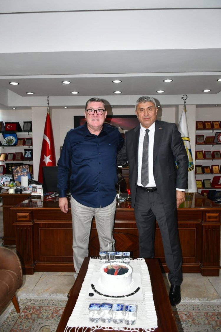 BELEDİYE BAŞKANIMIZDAN ANLAMLI DOĞUM GÜNÜ SÜRPRİZİ
