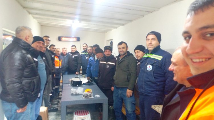 BELEDİYE BAŞKANIMIZ SADIK RECEP KARA TAYFUN KARAMAN'IN DOĞUM GÜNÜNÜ UNUTMADI...