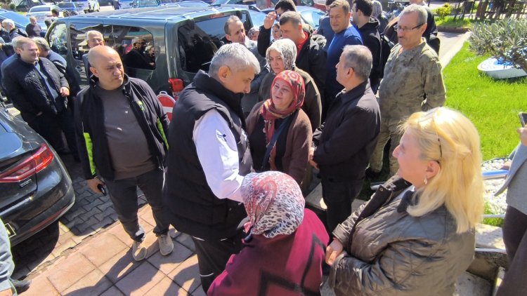 BELEDİYE BAŞKANIMIZ SADIK RECEP KARA VE MECLİS ÜYELERİMİZİ UMRE YOLCULUĞUNA UĞURLANDI