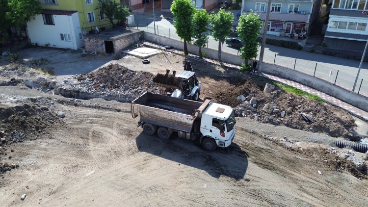 VESİLE DİKMEN İLKOKULU İNŞAATINDA ÇALIŞMALARIMIZ SON HIZ DEVAM EDİYOR...