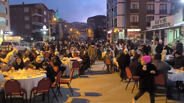 GÜLÜÇ BELEDİYEMİZİN DÜZENLEDİĞİ İFTAR PROGRAMI YOĞUN KATILIMLA GERÇEKLEŞTİ
