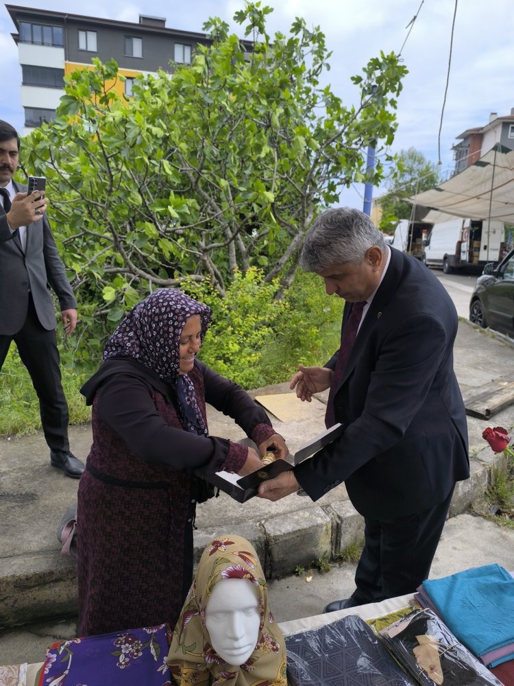 ANNELER GÜNÜ KUTLU OLSUN....