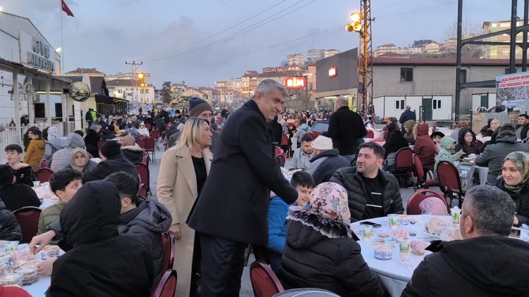 GÜLÜÇ BELEDİYEMİZİN DÜZENLEDİĞİ İFTAR PROGRAMI YOĞUN KATILIMLA GERÇEKLEŞTİ
