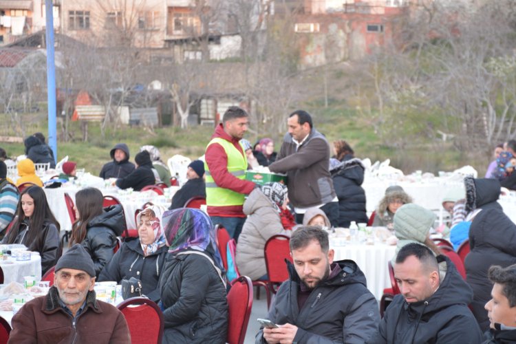 GÜLÜÇ BELEDİYEMİZİN DÜZENLEDİĞİ İFTAR PROGRAMI YOĞUN KATILIMLA GERÇEKLEŞTİ