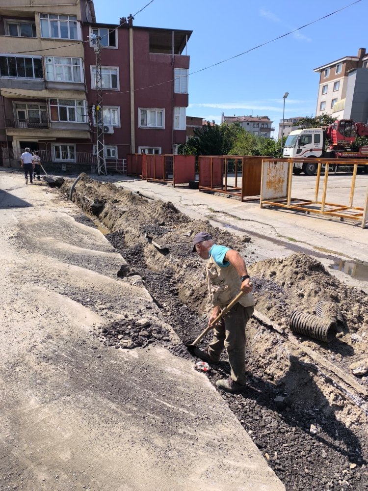 ÖRENCİK MAHALLESİNDE ALTYAPI ÇALIŞMALARI SÜRÜYOR