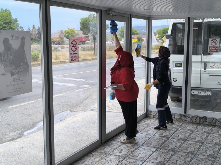 GÜLÜÇ'TE AKILLI DURAKLARDA TEMİZLİK ZAMANI!